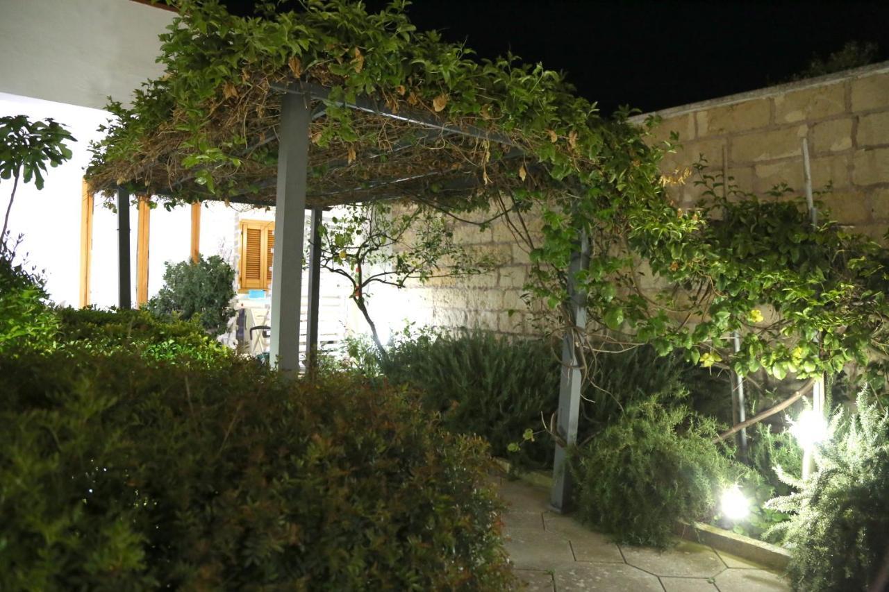 B&B Virò Campi Salentina Exterior foto